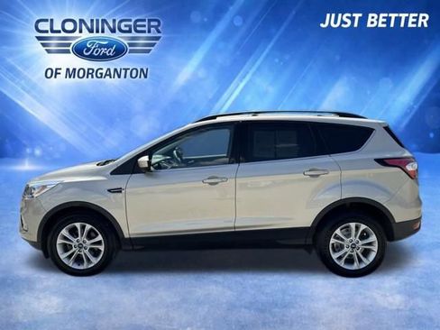 Certified 2017 Ford Escape SE w/ Equipment Group 201A image 6
