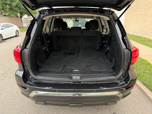 Used 2019 Nissan Pathfinder S AWD/4WD image 12