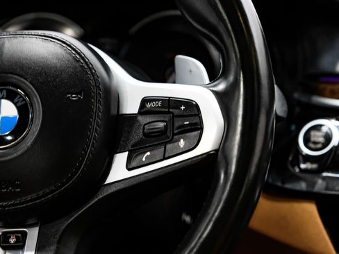 Used 2019 BMW 540i xDrive w/ M Sport Package image 21