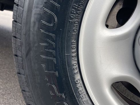 Used 2023 Chevrolet Express 2500 w/ Driver Convenience Package image 27