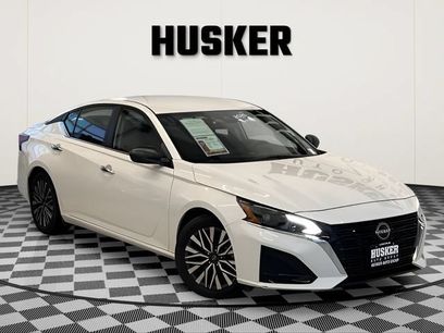 Used 2025 Nissan Altima 2.5 SV