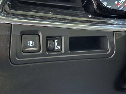 Used 2023 Cadillac XT5 Premium Luxury AWD/4WD image 22