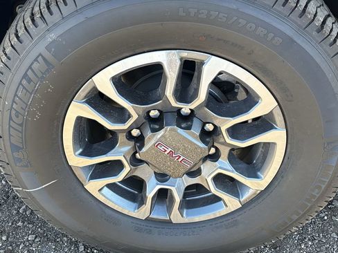 New 2025 GMC Sierra 2500 SLT w/ SLT Premium Package AWD/4WD image 33