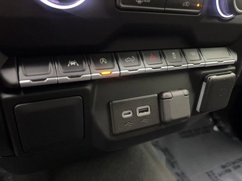 Used 2023 Chevrolet Silverado 1500 Custom RWD image 69