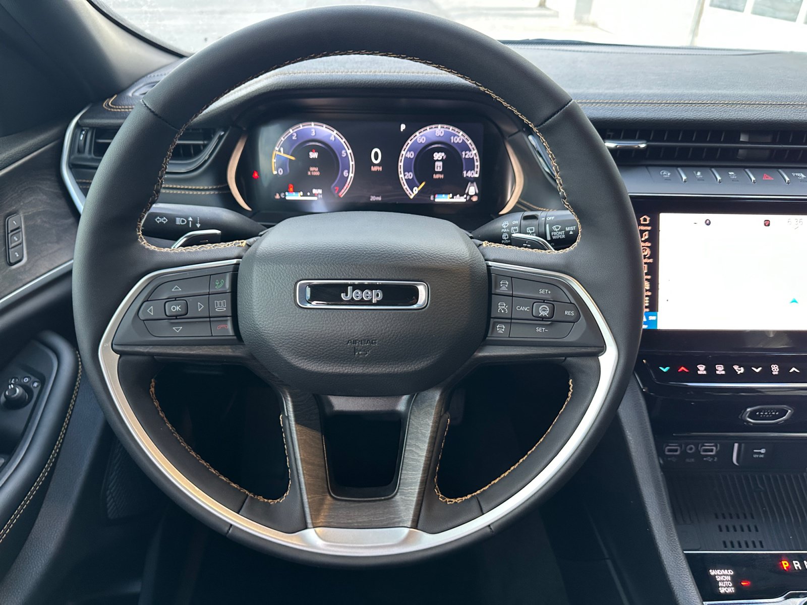 New 2026 Jeep Grand Cherokee Limited AWD/4WD image 18