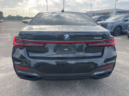 Used 2021 BMW 740i w/ M Sport Package RWD image 26