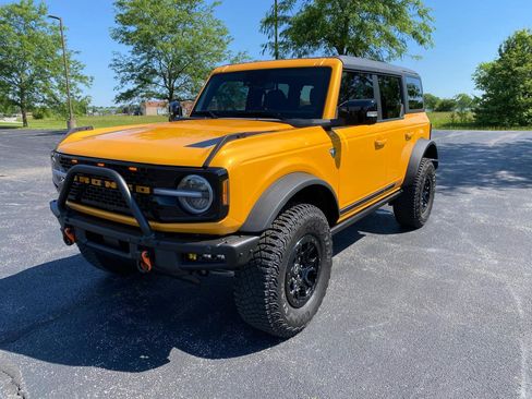 Used 2021 Ford Bronco First Edition AWD/4WD image 1
