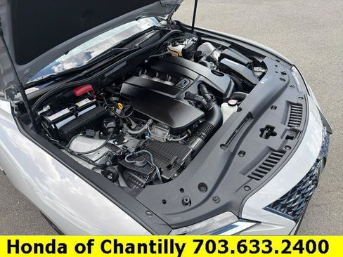 Used 2025 Lexus IS 500 w/ F-Sport Performance RWD image 34