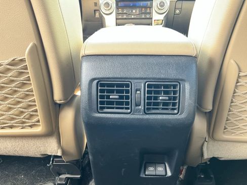 Used 2024 Toyota 4Runner Limited AWD/4WD image 27