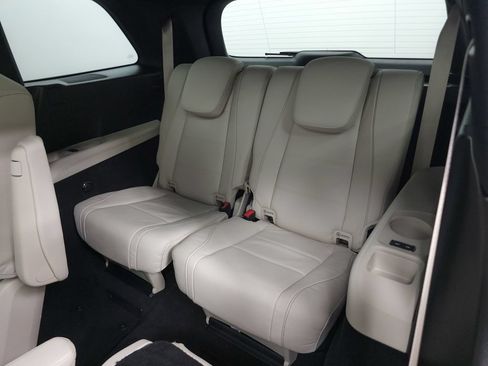 Used 2026 Mercedes-Benz GLS 580 4MATIC w/ Night Package image 30