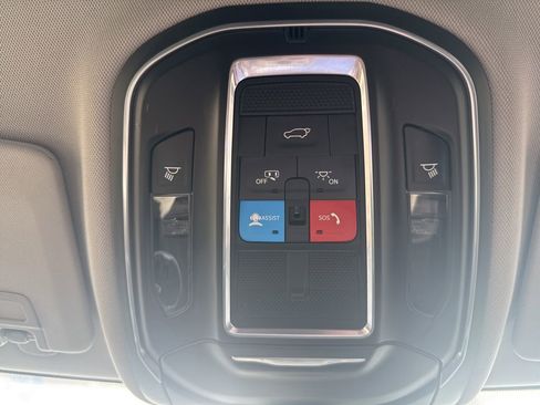Used 2021 Jeep Grand Cherokee L Limited AWD/4WD image 61