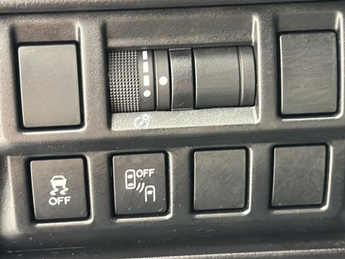 Used 2018 Subaru Impreza 2.0i Sport w/ Popular Package #1 AWD/4WD image 23
