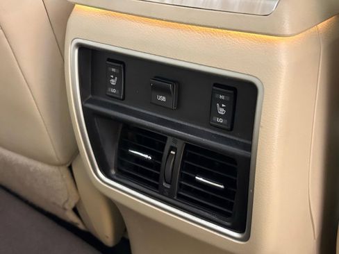Used 2018 Nissan Murano Platinum w/ Cargo Package FWD image 21