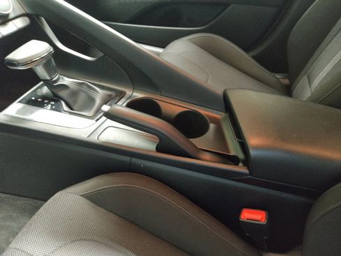 Used 2022 Hyundai Elantra SE image 26