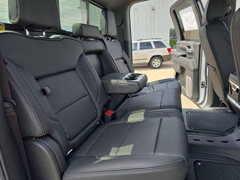 New 2026 GMC Sierra 3500 Denali w/ Denali Reserve Package AWD/4WD image 11