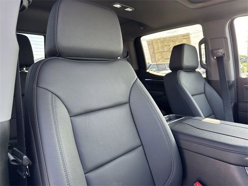 Used 2025 GMC Sierra 1500 SLT w/ SLT Premium Plus Package image 25