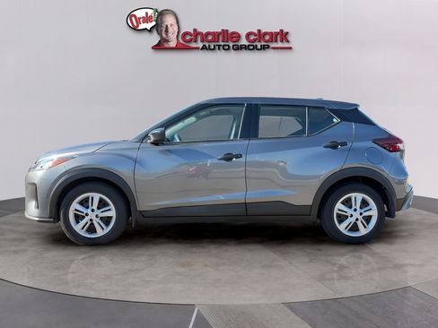 Used 2024 Nissan Kicks S FWD image 2