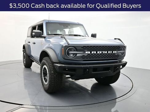 New 2025 Ford Bronco Badlands image 1