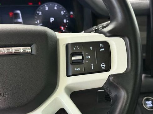 Used 2024 Land Rover Defender 130 S image 67