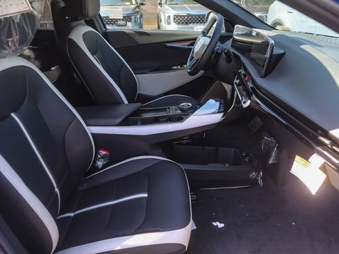 New 2025 Kia EV6 GT-Line image 9