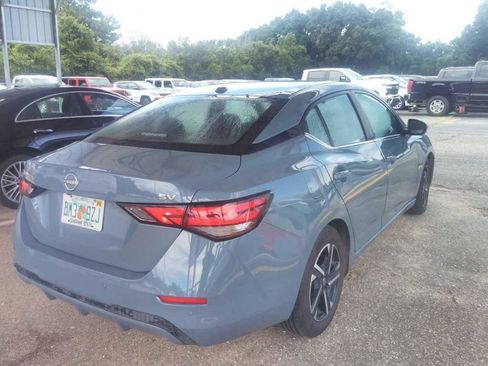 Used 2024 Nissan Sentra SV FWD image 3