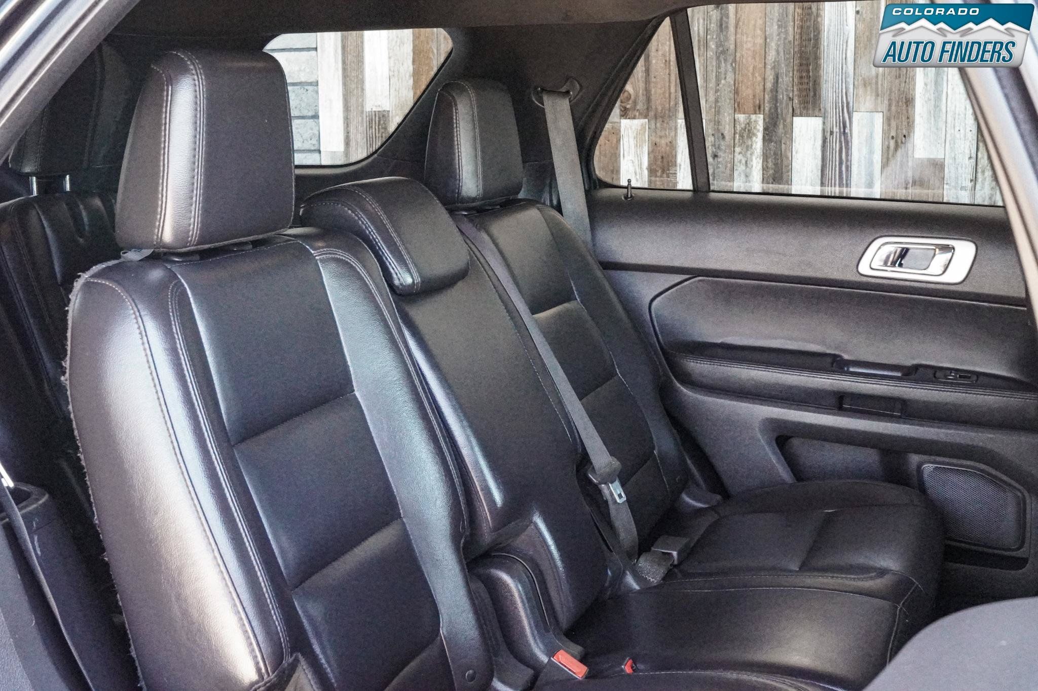 Used 2015 Ford Explorer XLT w/ Equipment Group 202A AWD/4WD image 22