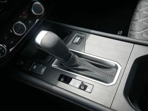 New 2025 Nissan Kicks SV w/ SV Premium Package image 9