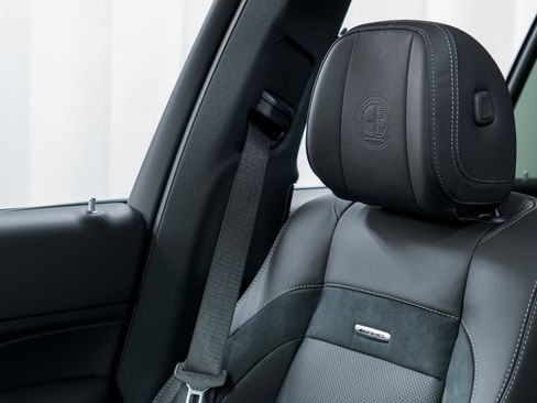 New 2026 Mercedes-Benz GLE 53 AMG 4MATIC image 13