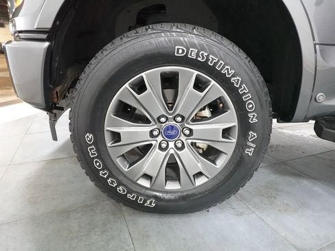 Used 2017 Ford F150 Lariat w/ Equipment Group 502A Luxury AWD/4WD image 37