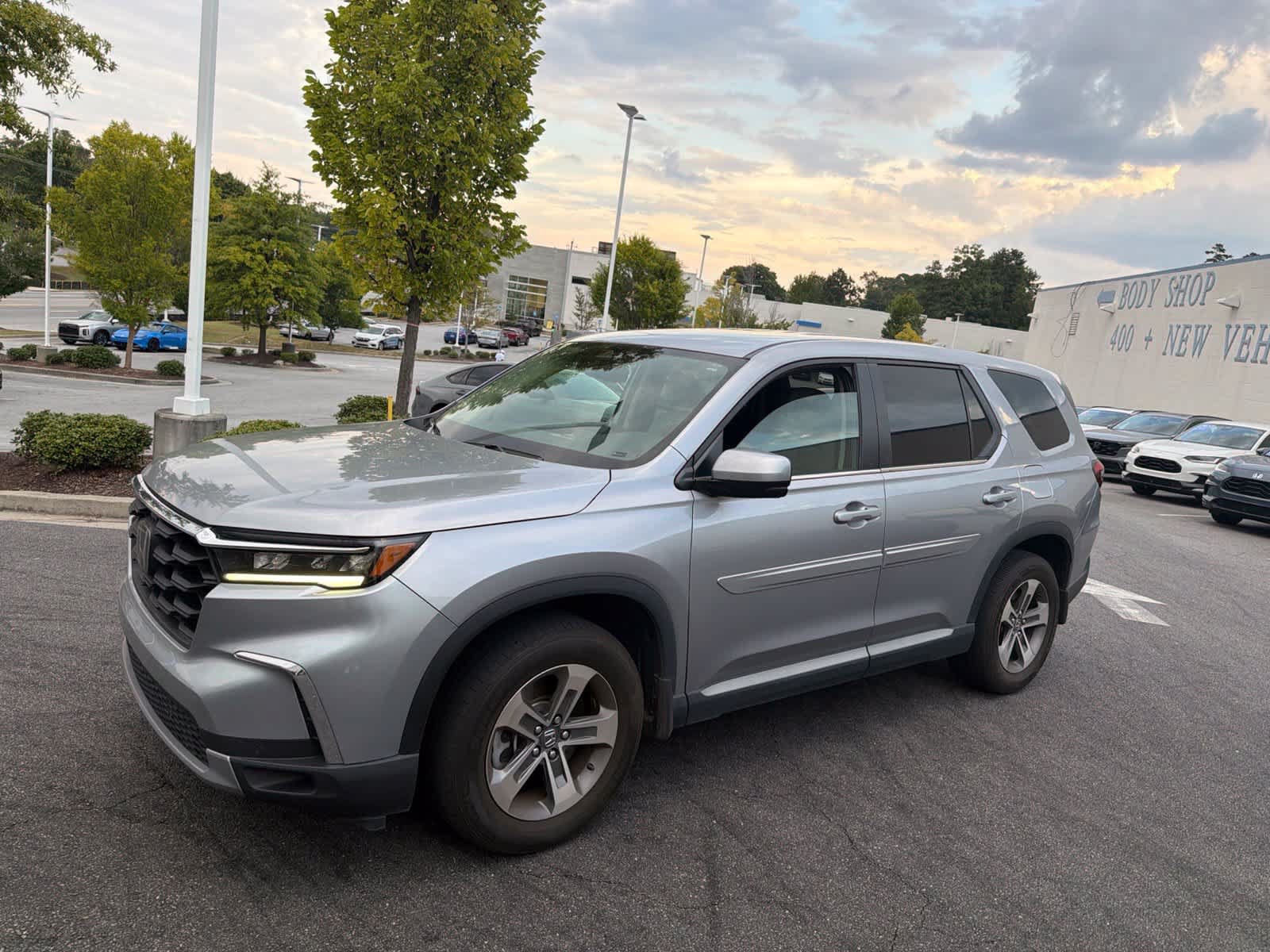 Certified 2025 Honda Pilot EX-L image 5