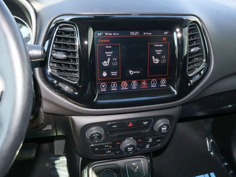 Used 2019 Jeep Compass Limited AWD/4WD image 17
