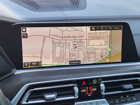 Used 2023 BMW X5 xDrive40i w/ Executive Package image 19