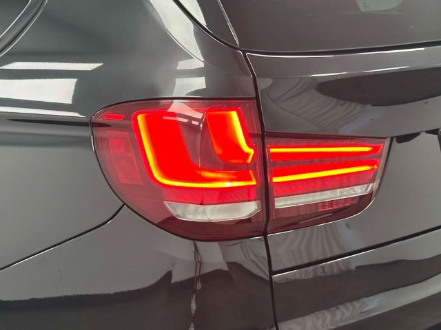 Used 2017 BMW X5 M AWD/4WD image 22