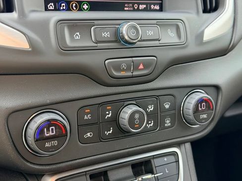Used 2024 GMC Terrain SLE w/ Driver Convenience Package AWD/4WD image 16