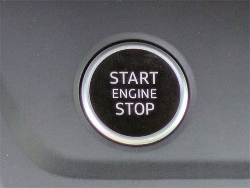 Used 2025 Audi Q3 2.0T Premium image 27