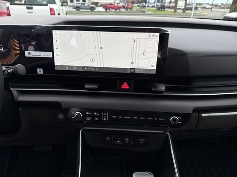 New 2026 Kia Carnival EX FWD image 23