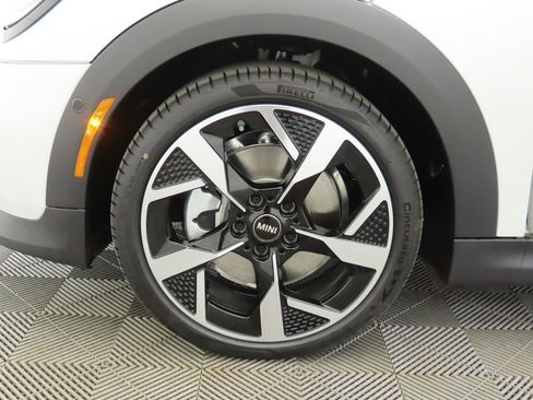 Used 2026 MINI Cooper 2-Door Hardtop FWD image 34