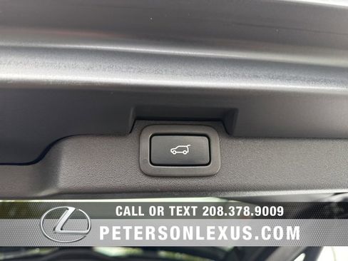 Used 2019 Land Rover Discovery HSE Luxury image 20