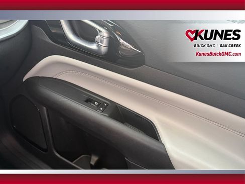 Used 2025 Jeep Compass Limited AWD/4WD image 37
