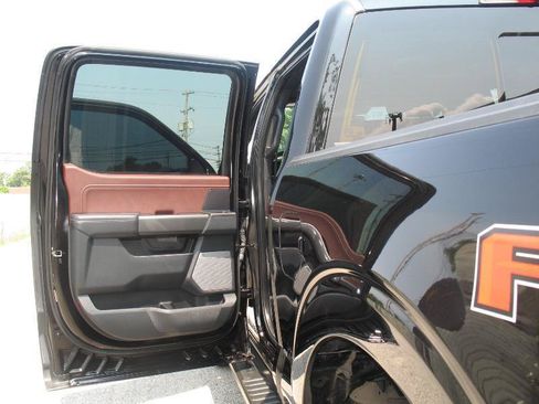 Used 2022 Ford F150 Lariat AWD/4WD image 16
