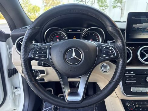 Used 2018 Mercedes-Benz CLA 250 image 22