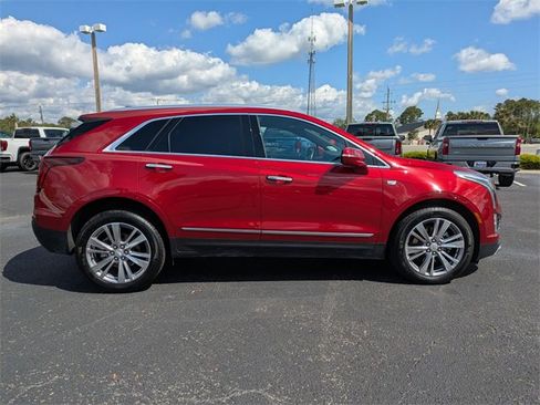 Used 2024 Cadillac XT5 Premium Luxury image 3