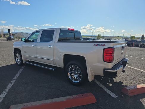 Used 2015 Chevrolet Silverado 1500 High Country w/ High Country Premium Package image 5