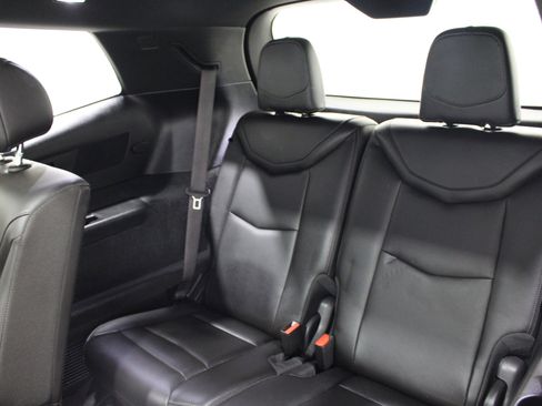 Certified 2024 Cadillac XT6 Luxury image 23