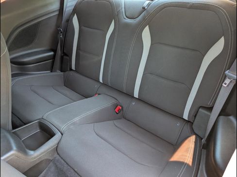 Used 2019 Chevrolet Camaro SS RWD image 18