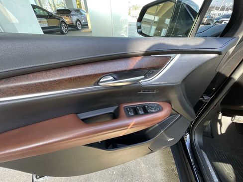 Certified 2020 Cadillac XT5 Premium Luxury image 22