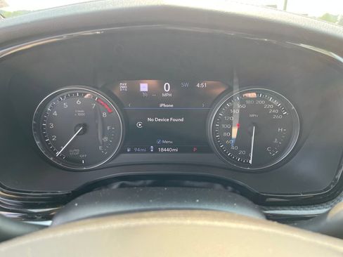 Used 2024 Cadillac XT6 Sport w/ Technology Package AWD/4WD image 17