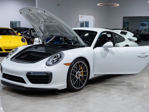 Used 2017 Porsche 911 Turbo S image 34