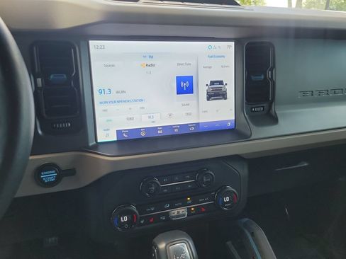 Certified 2024 Ford Bronco Wildtrak AWD/4WD image 24