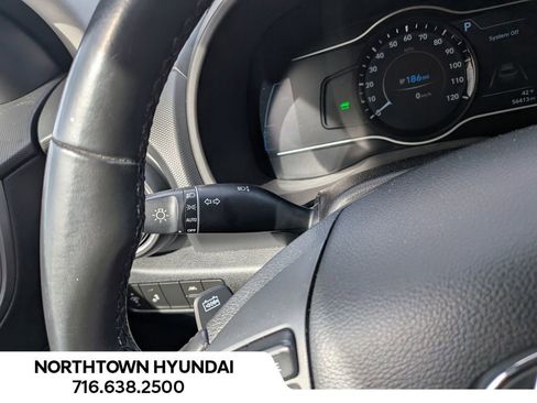 Used 2019 Hyundai Kona Limited image 29